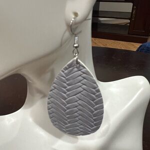 Textured tear drop earrings